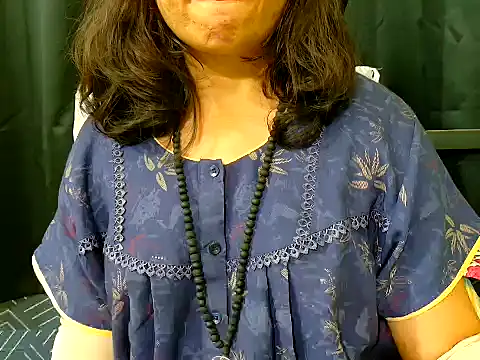 Snapshot of niha40 chatting on 11.16.25 niha40 online show from 11.16.25