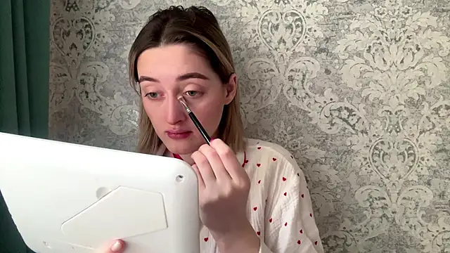 Emily lyy online show from 12.18.25