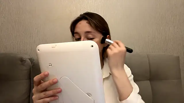 Emily lyy online show from 01.10.26