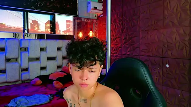 lunabustygirl online show from 02.20.26