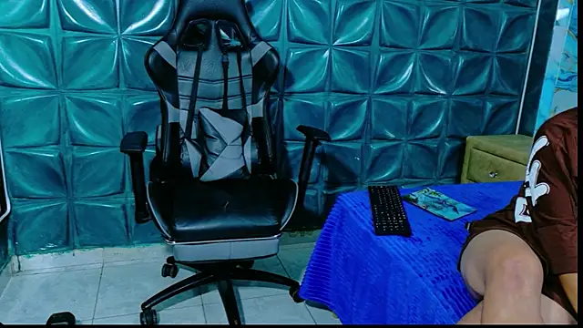 lunabustygirl online show from 02.21.26