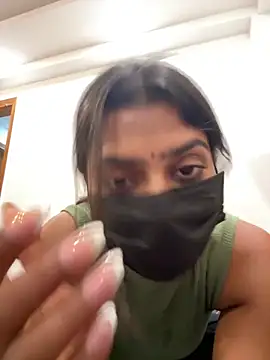 Snapshot of sexyayeshadesi chatting on 04.28.26 sexyayeshadesi online show from 04.28.26