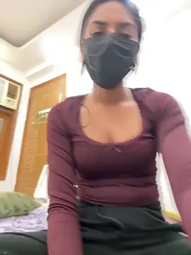 Snapshot of sexyayeshadesi chatting on 05.05.26 sexyayeshadesi online show from 05.05.26