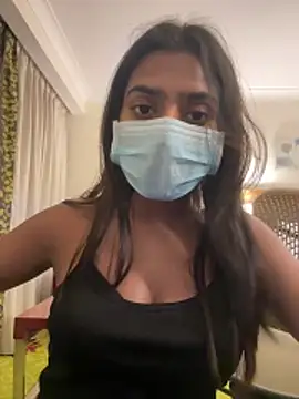 Snapshot of sexyayeshadesi chatting on 05.15.26 sexyayeshadesi online show from 05.15.26