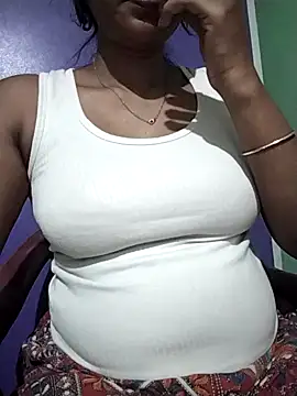 Snapshot of ADRIJA009 chatting on 11.14.25 ADRIJA009 online show from 11.14.25