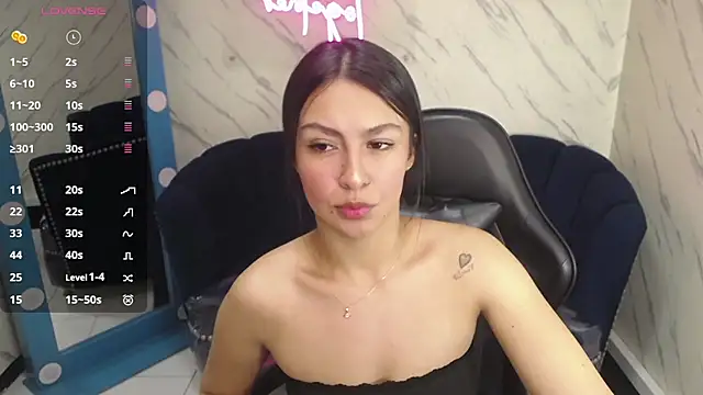 Maleja v  online show from 12.22.25