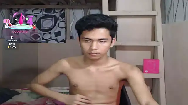 Snapshot of Not_FoundAsian chatting on 11.16.25 Not FoundAsian online show from 11.16.25