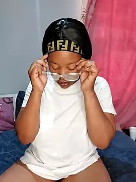 Snapshot of Naive618 chatting on 11.19.25 Naive618 online show from 11.19.25