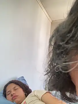 Snapshot of EmilyCm chatting on 11.14.25 EmilyCm online show from 11.14.25