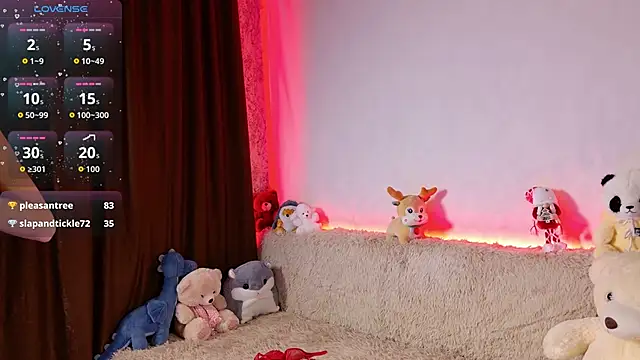 Snapshot of hottest_tits chatting on 02.05.26 hottest tits online show from 02.05.26