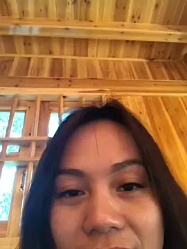 Snapshot of Trangbabylove chatting on 02.15.26 Trangbabylove online show from 02.15.26