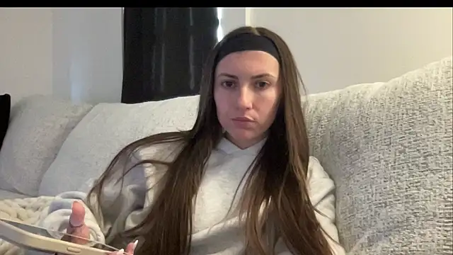 Snapshot of laylahlaylah1 chatting on 11.14.25 laylahlaylah1 online show from 11.14.25