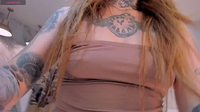 CarlaBrunni online show from 12.02.25