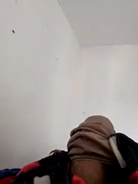 Snapshot of Davidgnzz1993 chatting on 11.14.25 Davidgnzz1993 online show from 11.14.25