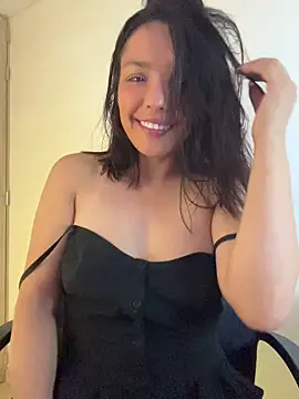LaraDanverss online show from 06.22.26