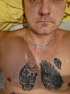 Snapshot of PiotrStasiorowski40 chatting on 11.14.25 PiotrStasiorowski40 online show from 11.14.25