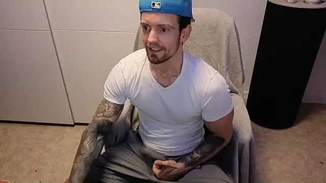 Mystery Mark online show from 12.05.25