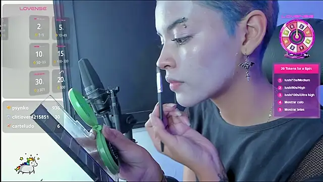 Anny Kiitty online show from 11.20.25