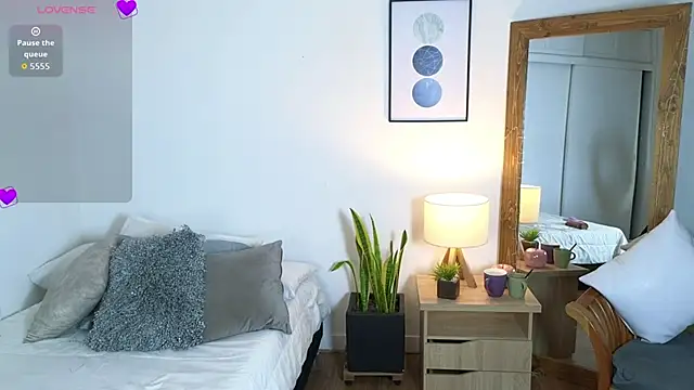 Snapshot of ChaosDoll__ chatting on 02.04.26 ChaosDoll online show from 02.04.26