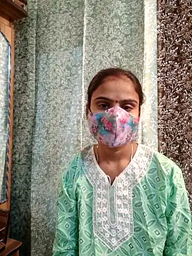 Snapshot of Muskan_12thh chatting on 11.15.25 Muskan 12thh online show from 11.15.25