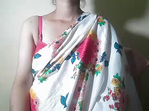 Snapshot of mohini-rani chatting on 11.16.25 mohini-rani online show from 11.16.25