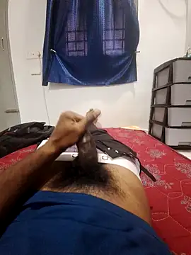 Snapshot of fuckster234432 chatting on 11.15.25 fuckster234432 online show from 11.15.25