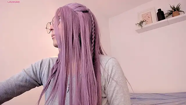 Miluu dh online show from 12.20.25