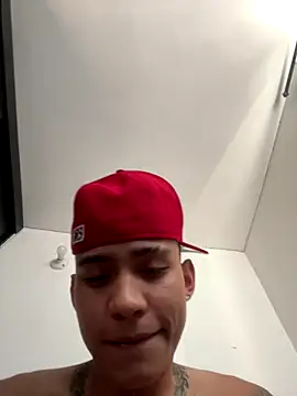 Snapshot of Scott_hots69 chatting on 11.17.25 Scott hots69 online show from 11.17.25