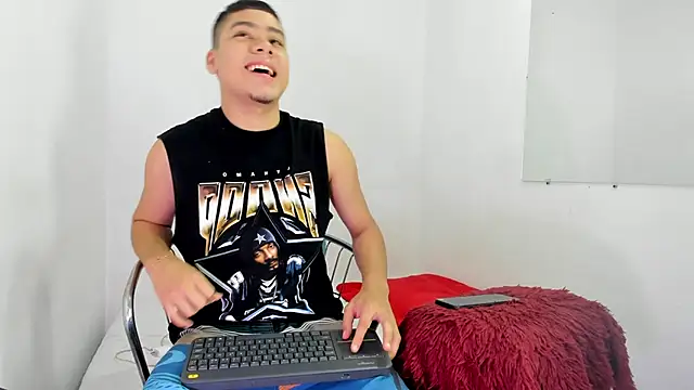 Lucastorrez01 online show from 02.05.26