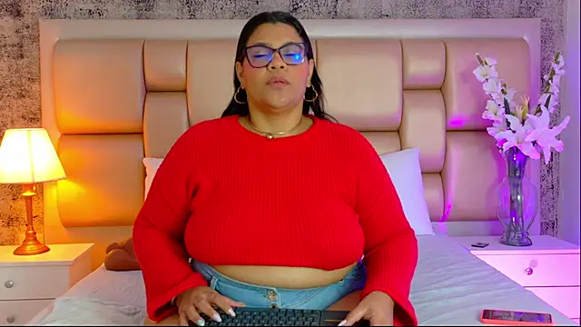 Snapshot of SelennaCooper chatting on 01.16.26 SelennaCooper online show from 01.16.26