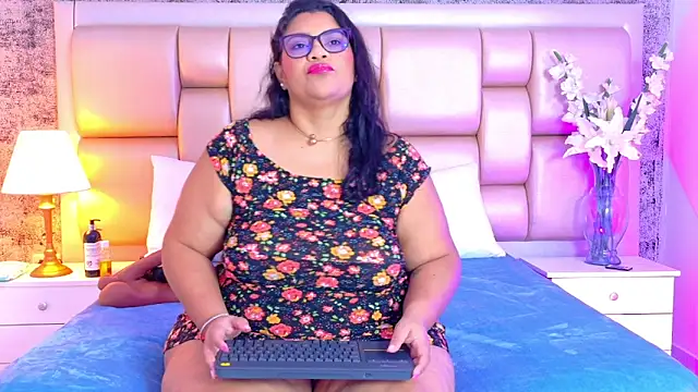 Snapshot of SelennaCooper chatting on 02.20.26 SelennaCooper online show from 02.20.26