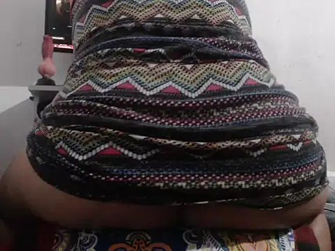 Snapshot of Liz_dark_secret chatting on 12.14.25 Liz dark secret online show from 12.14.25