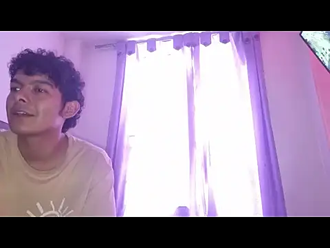 Snapshot of Youngcople18 chatting on 11.16.25 Youngcople18 online show from 11.16.25