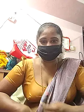 Snapshot of Tamil_devagi chatting on 11.24.25 Tamil devagi online show from 11.24.25