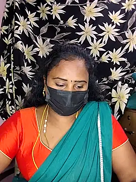 Snapshot of Tamil_devagi chatting on 12.21.25 Tamil devagi online show from 12.21.25