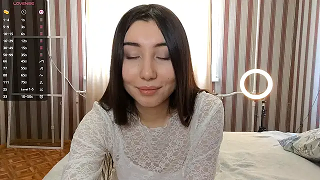 Snapshot of Alice_puff chatting on 02.22.26 Alice puff online show from 02.22.26