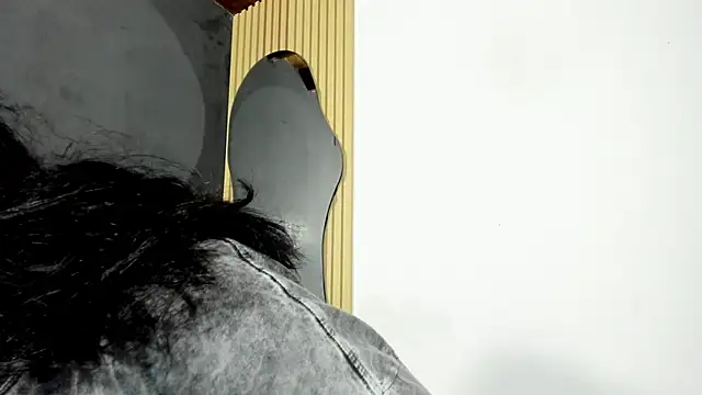 Angel-umbra online show from 12.16.25