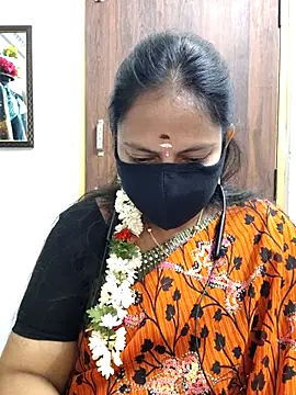 Queen-Neha online show from 04.12.26