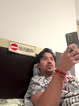 Jhonneeey online show from 11.19.25