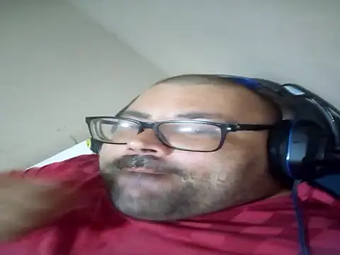 Snapshot of ricardobolinha chatting on 11.17.25 ricardobolinha online show from 11.17.25