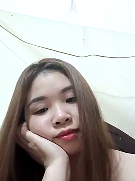 Snapshot of Queen-hot111 chatting on 11.17.25 Queen-hot111 online show from 11.17.25