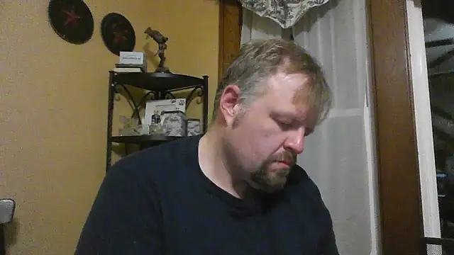 Snapshot of TheOneDonShaun chatting on 12.15.25 TheOneDonShaun online show from 12.15.25