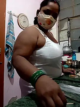 Snapshot of CUTE-LOVE-SWEETS chatting on 02.20.26 CUTE-LOVE-SWEETS online show from 02.20.26