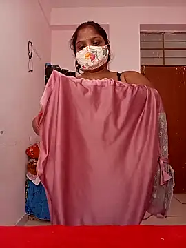 Snapshot of CUTE-LOVE-SWEETS chatting on 04.02.26 CUTE-LOVE-SWEETS online show from 04.02.26