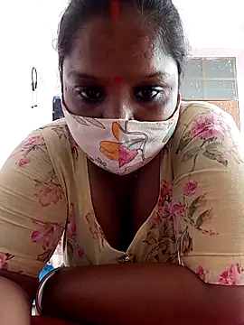 Snapshot of CUTE-LOVE-SWEETS chatting on 04.02.26 CUTE-LOVE-SWEETS online show from 04.02.26