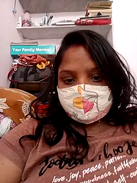 Snapshot of CUTE-LOVE-SWEETS chatting on 04.06.26 CUTE-LOVE-SWEETS online show from 04.06.26