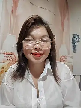 Snapshot of Cover-baa chatting on 06.14.26 Cover-baa online show from 06.14.26