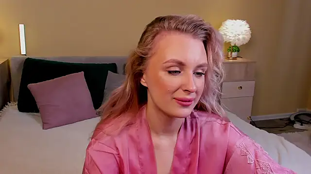 KiraRuiz online show from 02.06.26