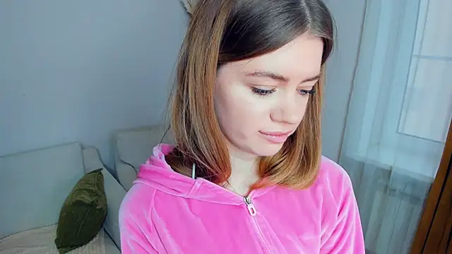 AngelesBenitz online show from 12.16.25