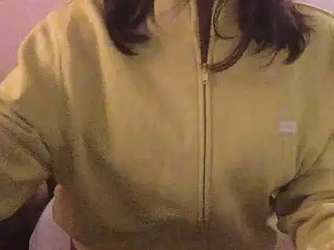 Snapshot of raveena_hot chatting on 03.29.26 raveena hot online show from 03.29.26